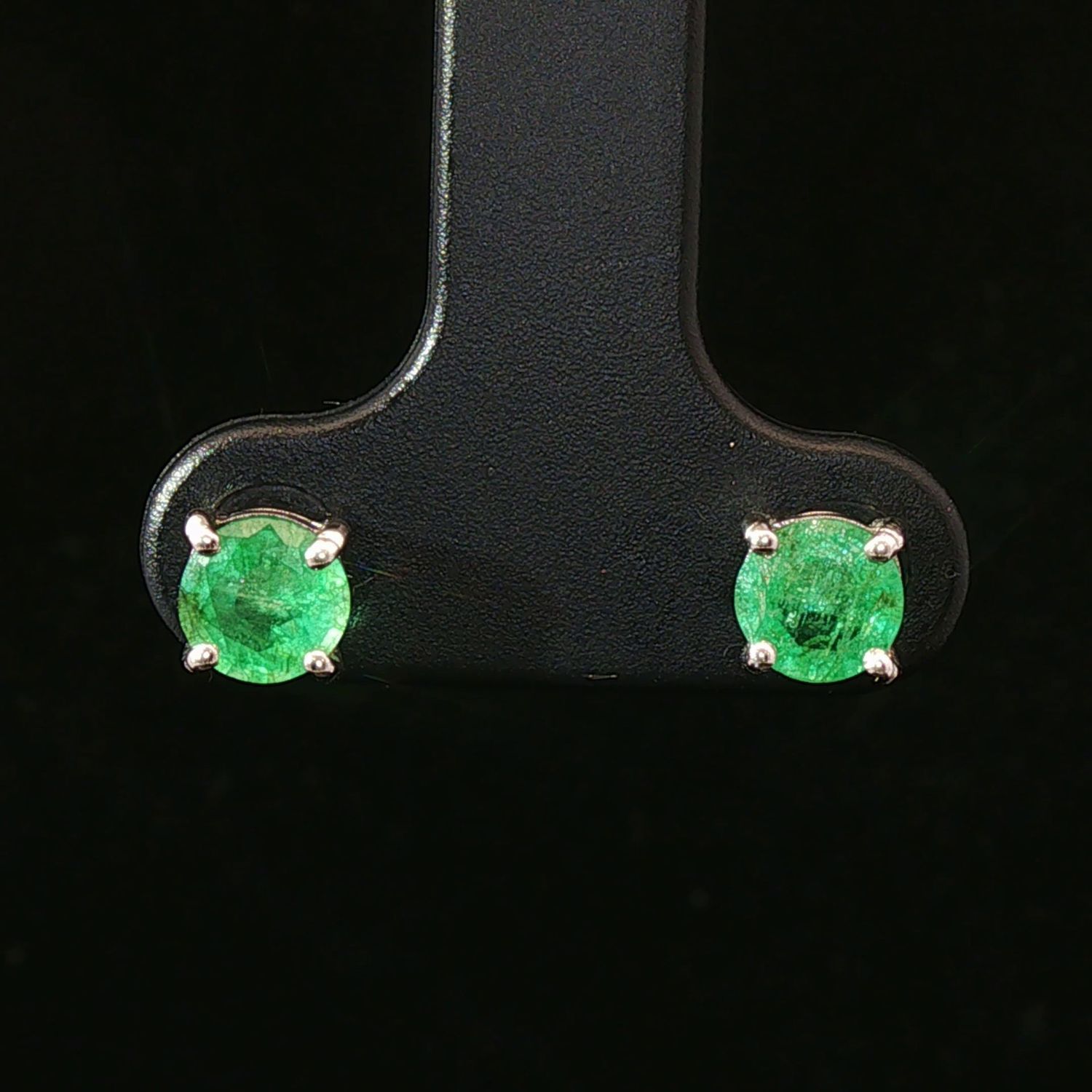 14K White Gold Round Emerald Stud Earrings
