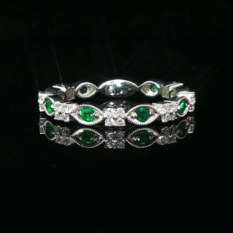 14K White Gold Alternating Emerald and Diamond Eternity Ring