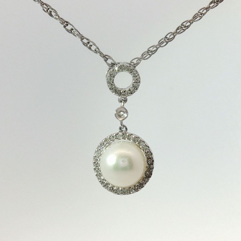 14KWG 7.5mm Pearl Dangle Drop Diamond Halo Pendant