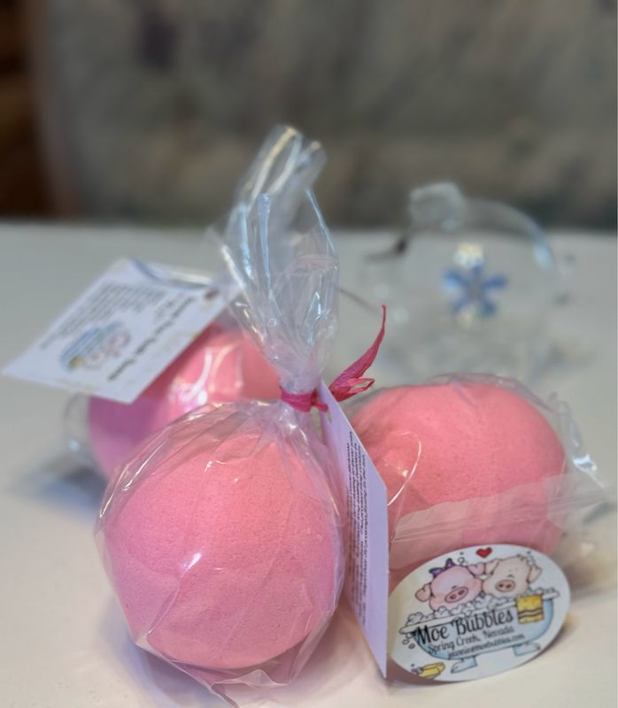 Sweet Pea Bath Bomb