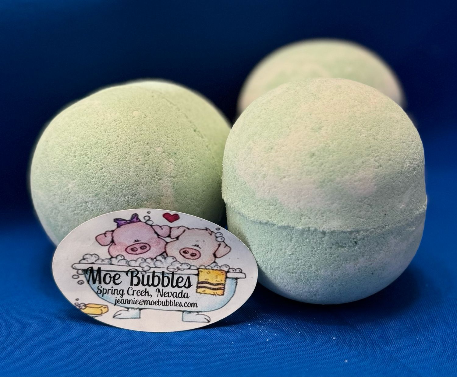 Tobacco Flower Bath Bomb