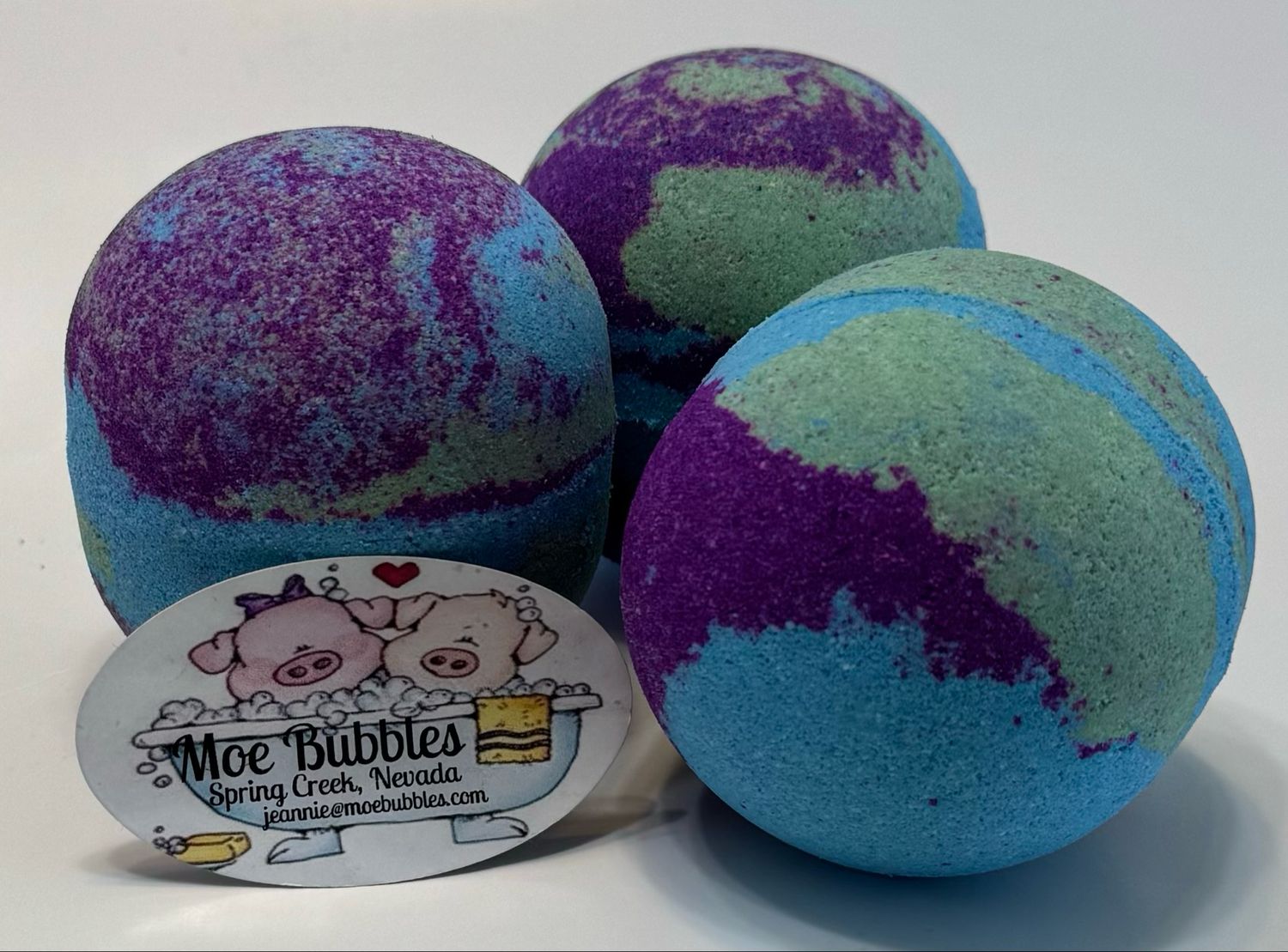 Moonlight Pomegranate Bath Bomb