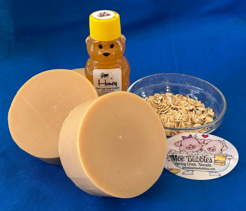 Goat Milk Honey &amp; Oatmeal Soap