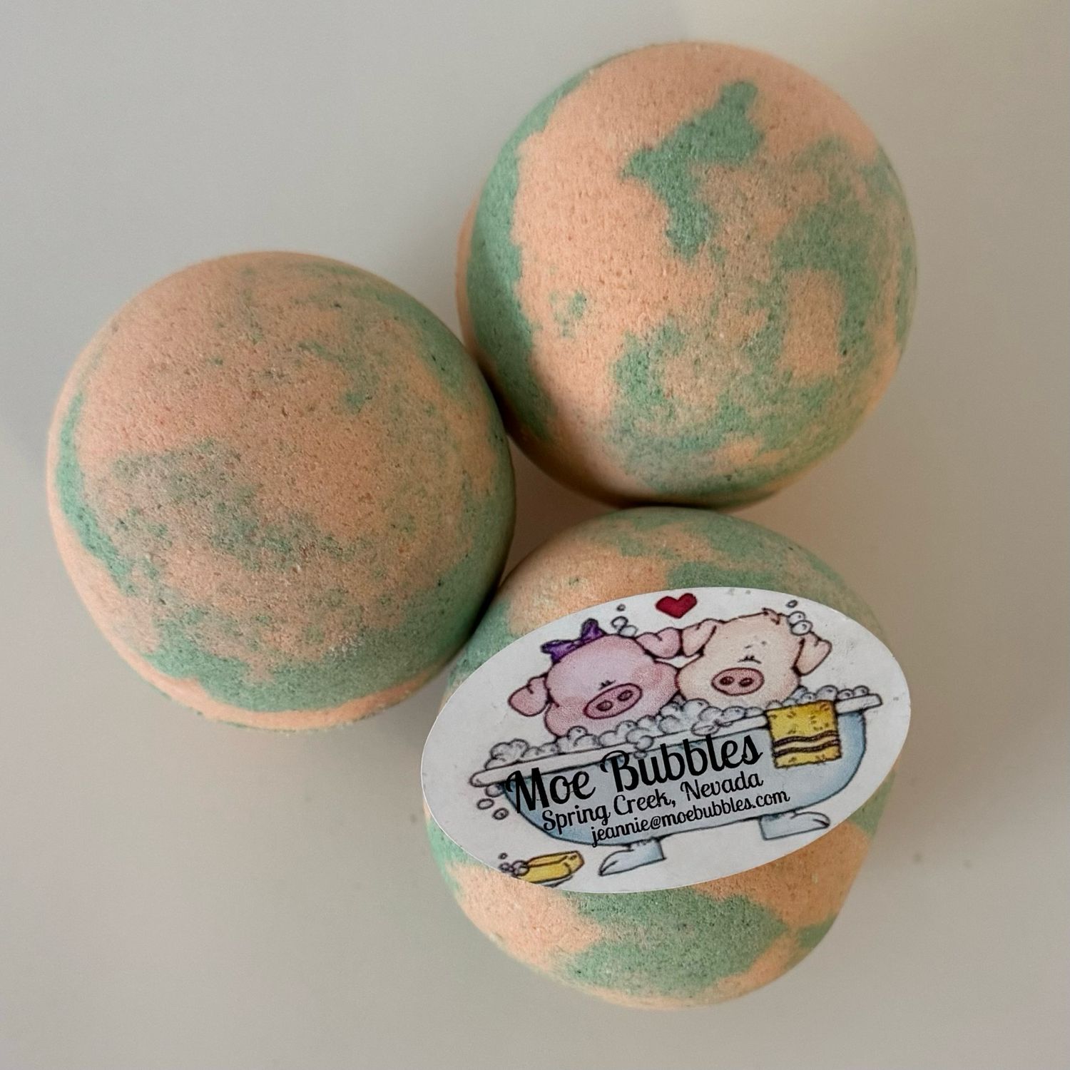 Champagne Pear Bath Bomb