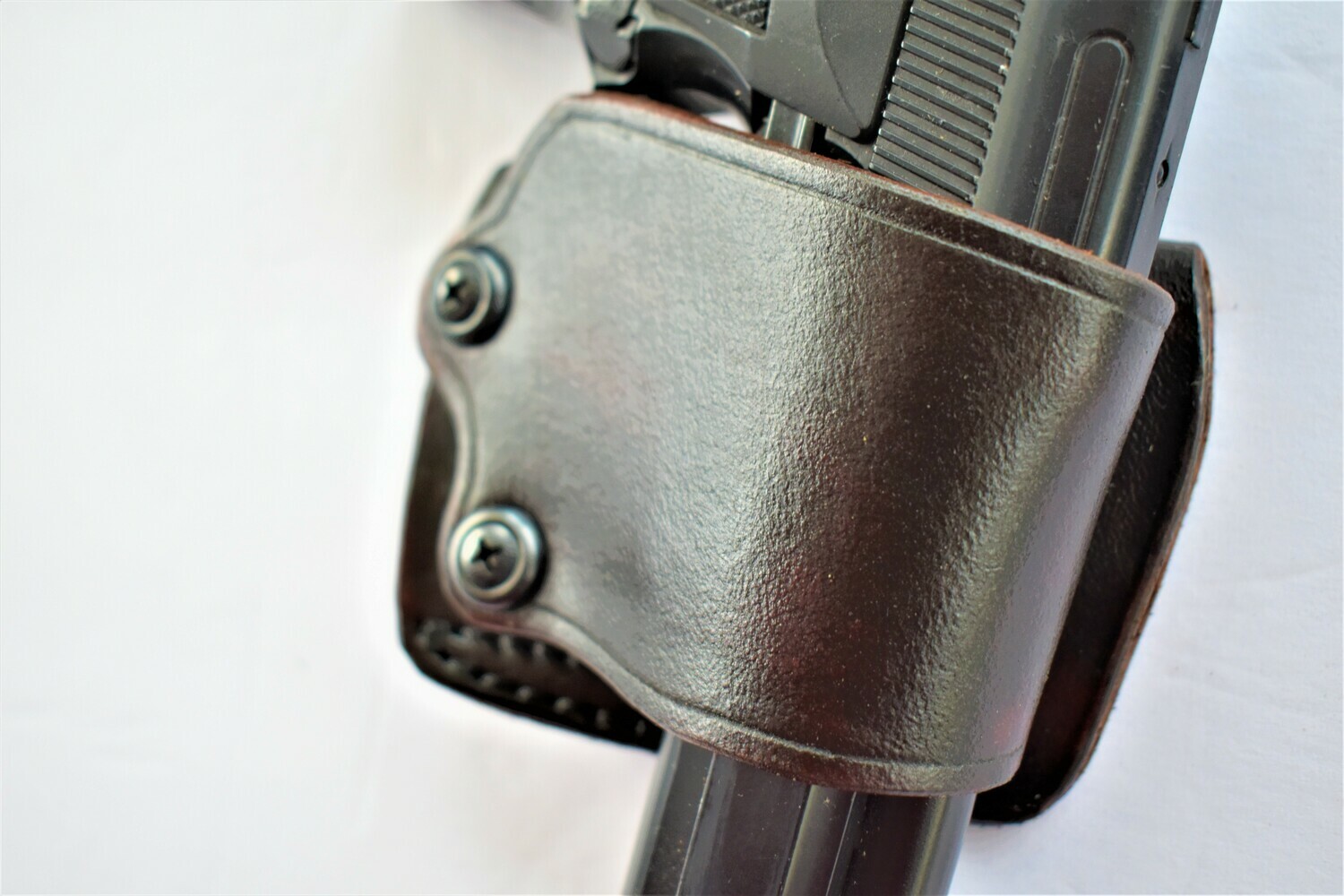 1911 - Yaqui - leather gun holster - belt slide