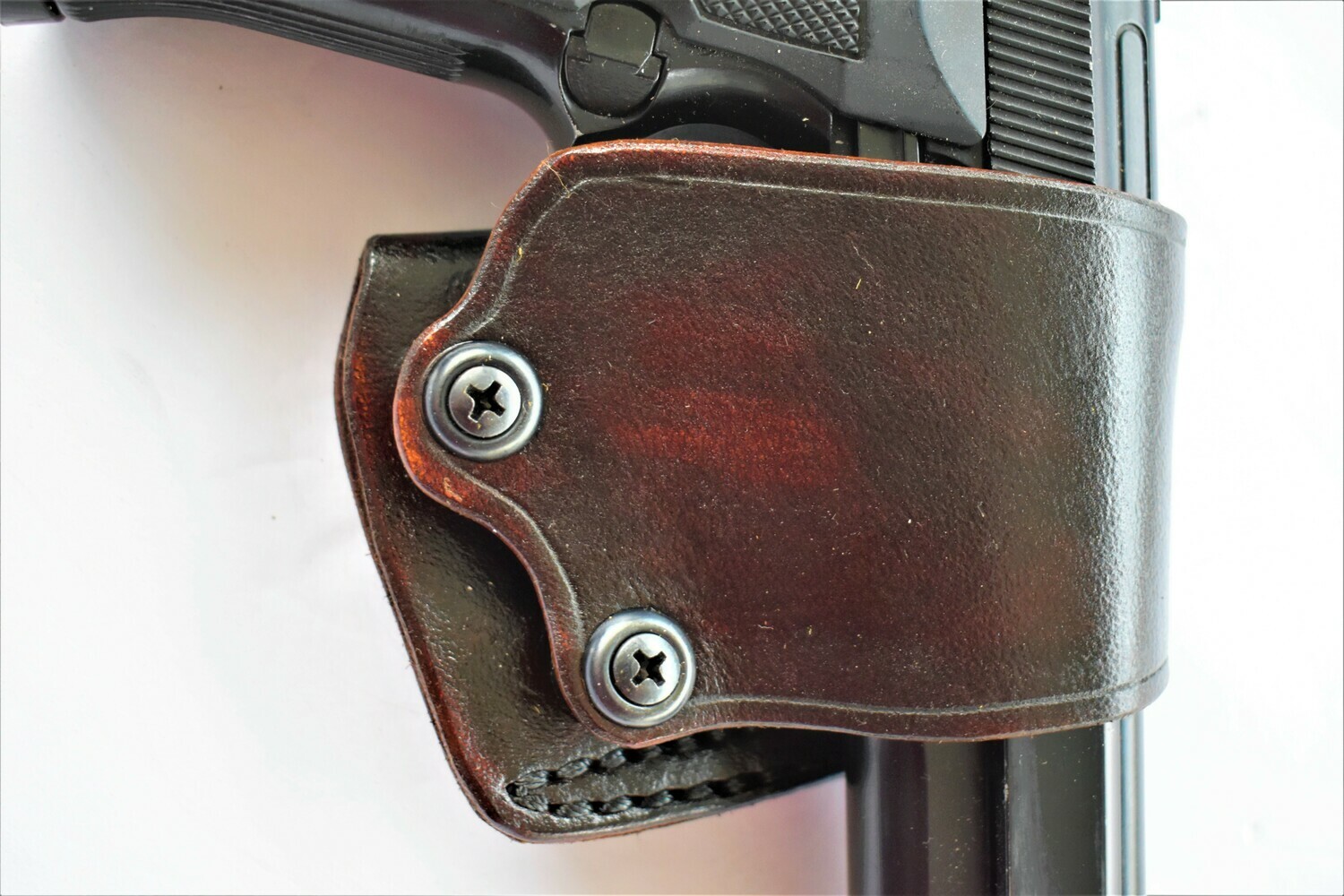 1911 - Yaqui - leather gun holster - belt slide