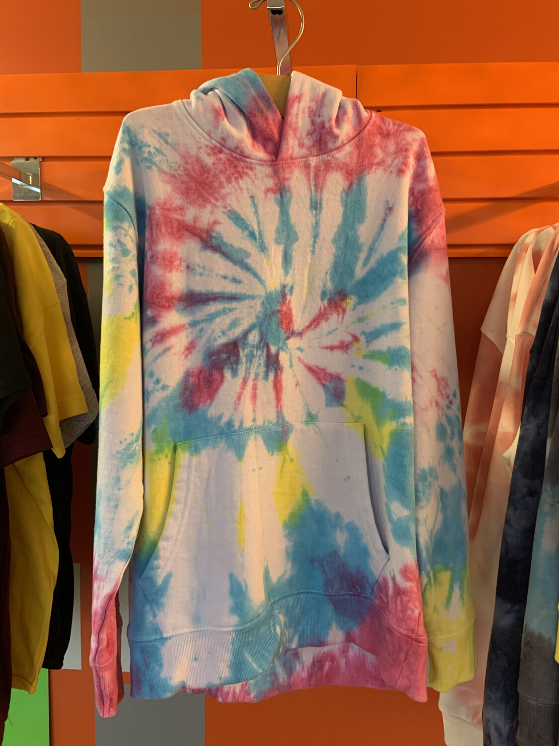 Youth Tie-Dye Hoodie (6/7)