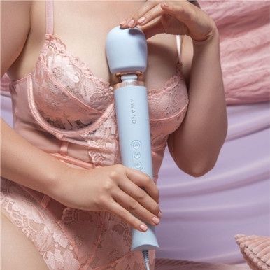 LE WAND CORDED MASSAGER
