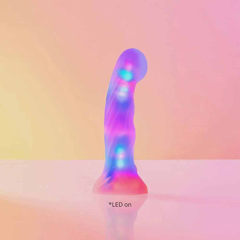 LOVE TO LOVE LED DILDO, STYLE: SUGAR BOMB
