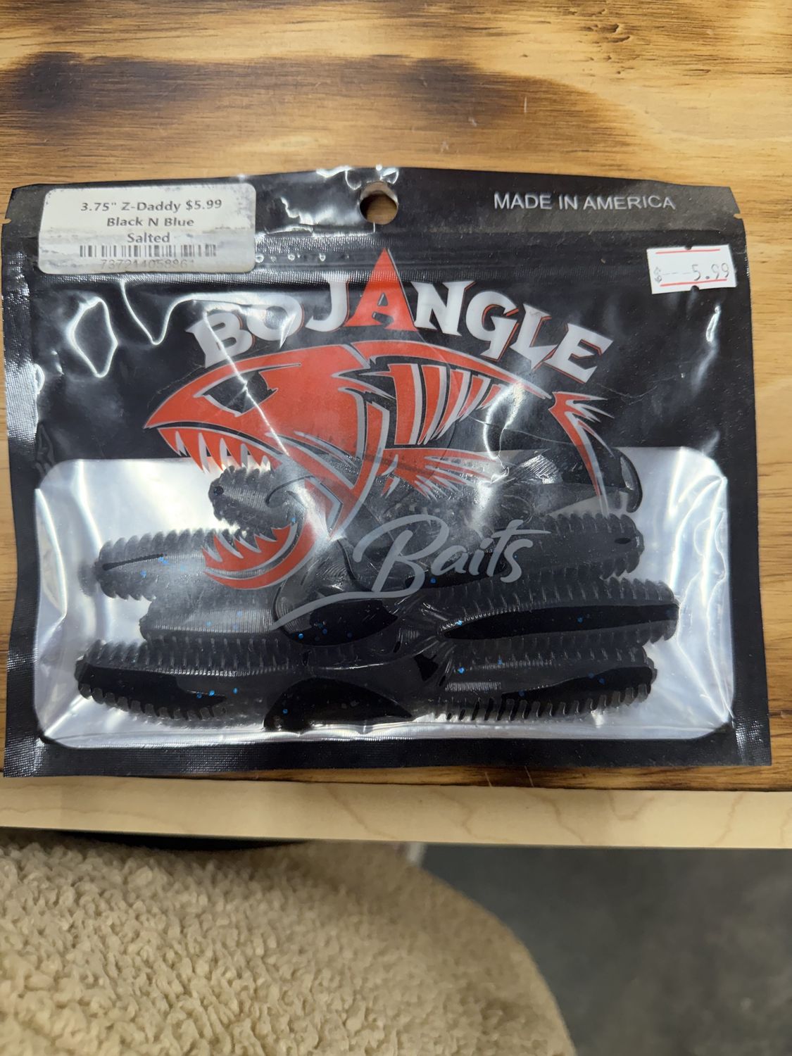 BOJANGLE BLACK BLUE FLECKS