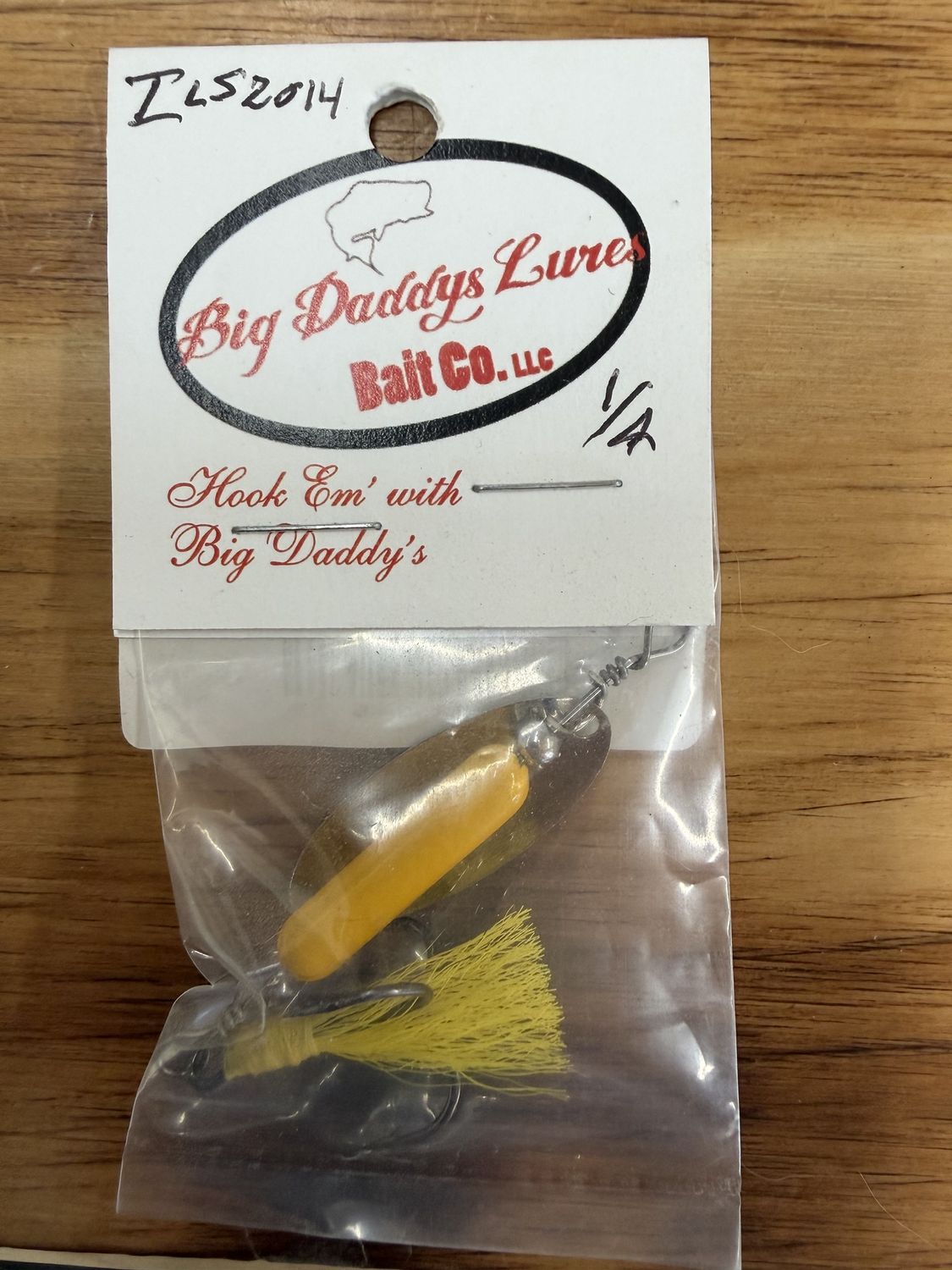 ROOSTER TAIL 1/4 OZ YELLOW