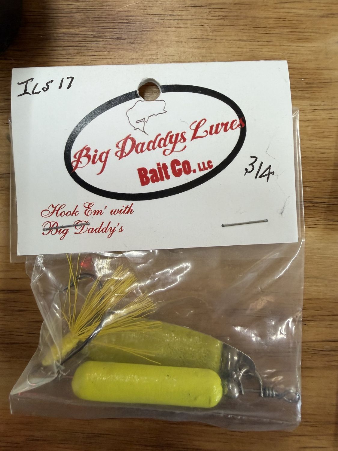 ROOSTER TAIL 3/4 OZ YELLOW