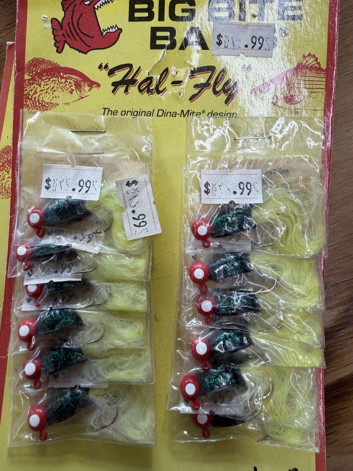 TROUT HAL-FLY RED/JUNEBUG/CHAT