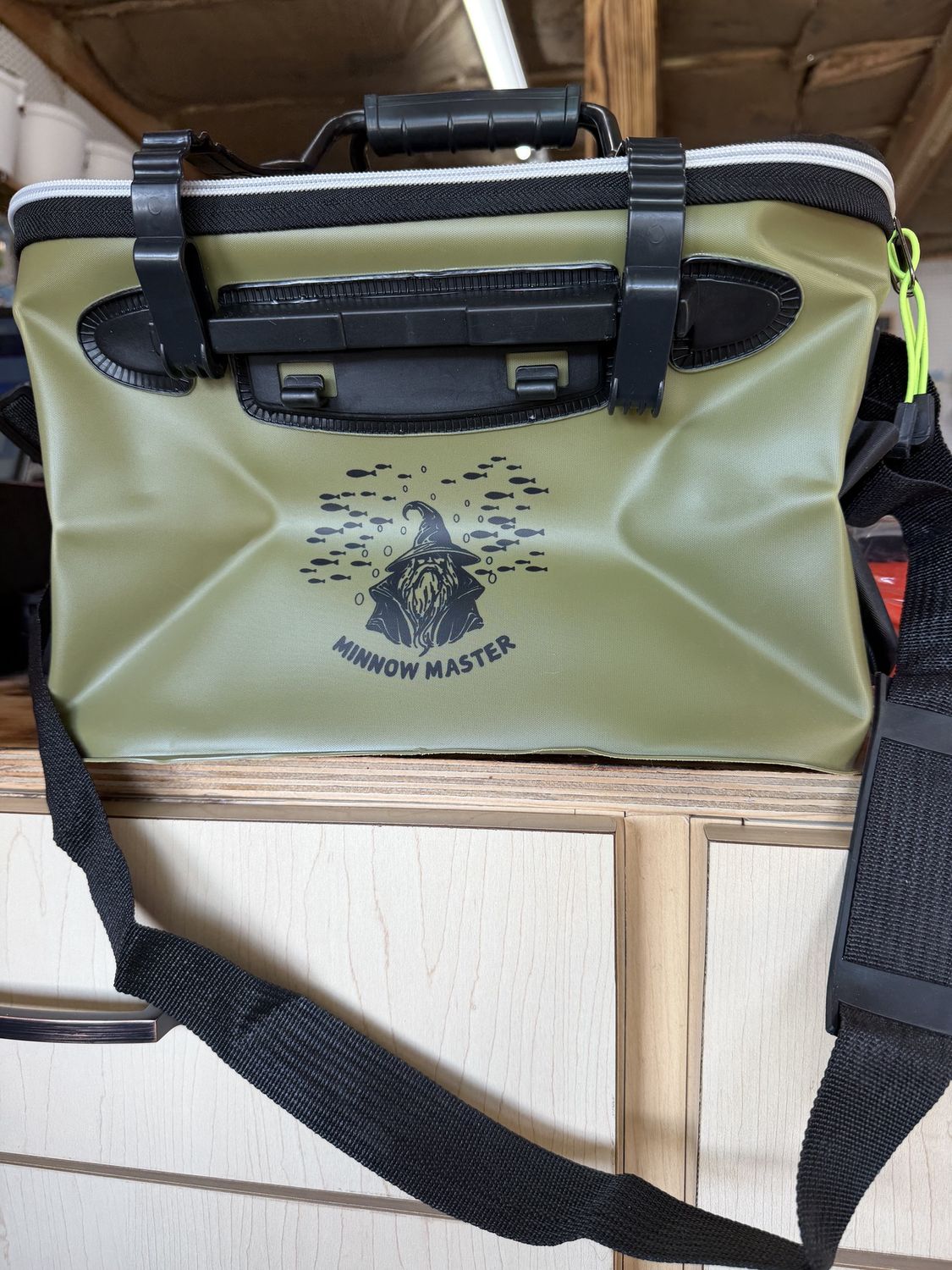 MINNOW MASTER BAG, Colour: GREEN