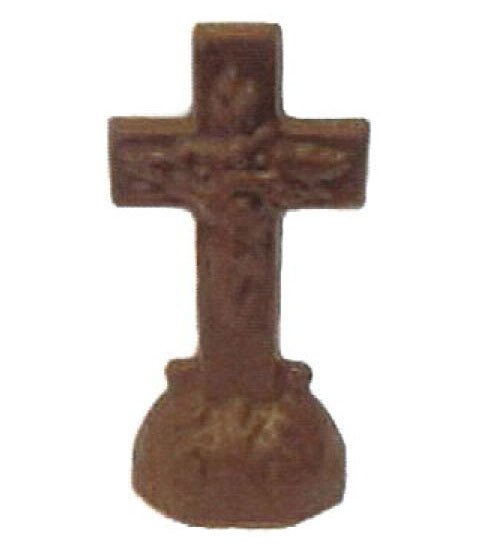 E8.  Wockenfuss Milk Chocolate Solid Cross