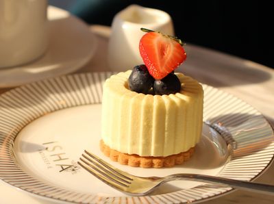 Strawberry & Almond Delice (6 piece set) Strawberry & Almond Delice (6 piece set)