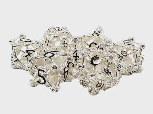 Hollow Skull Dice - Silver w/ Gold