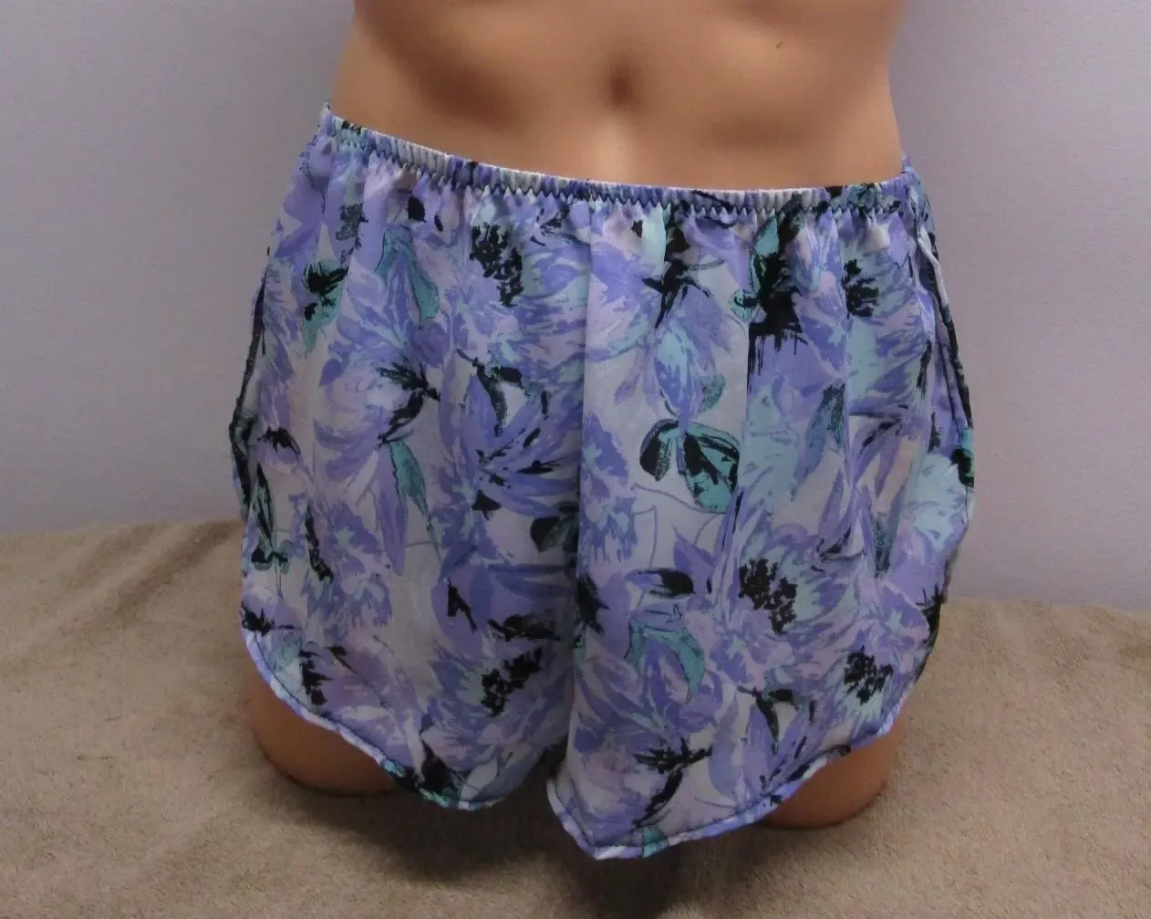 Chiffon Lavender Floral Open Side Shorts, Size S