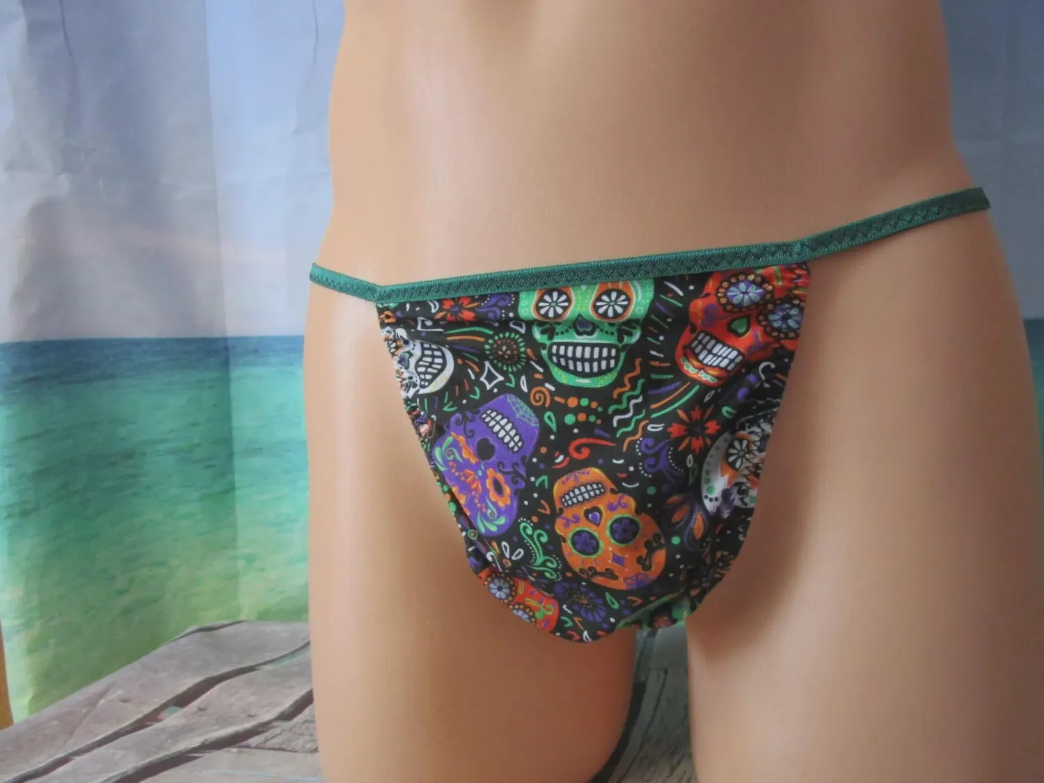 Colored Skulls Cotton Knit G-String, Medium Man Front Hip Size S 32-35&quot;