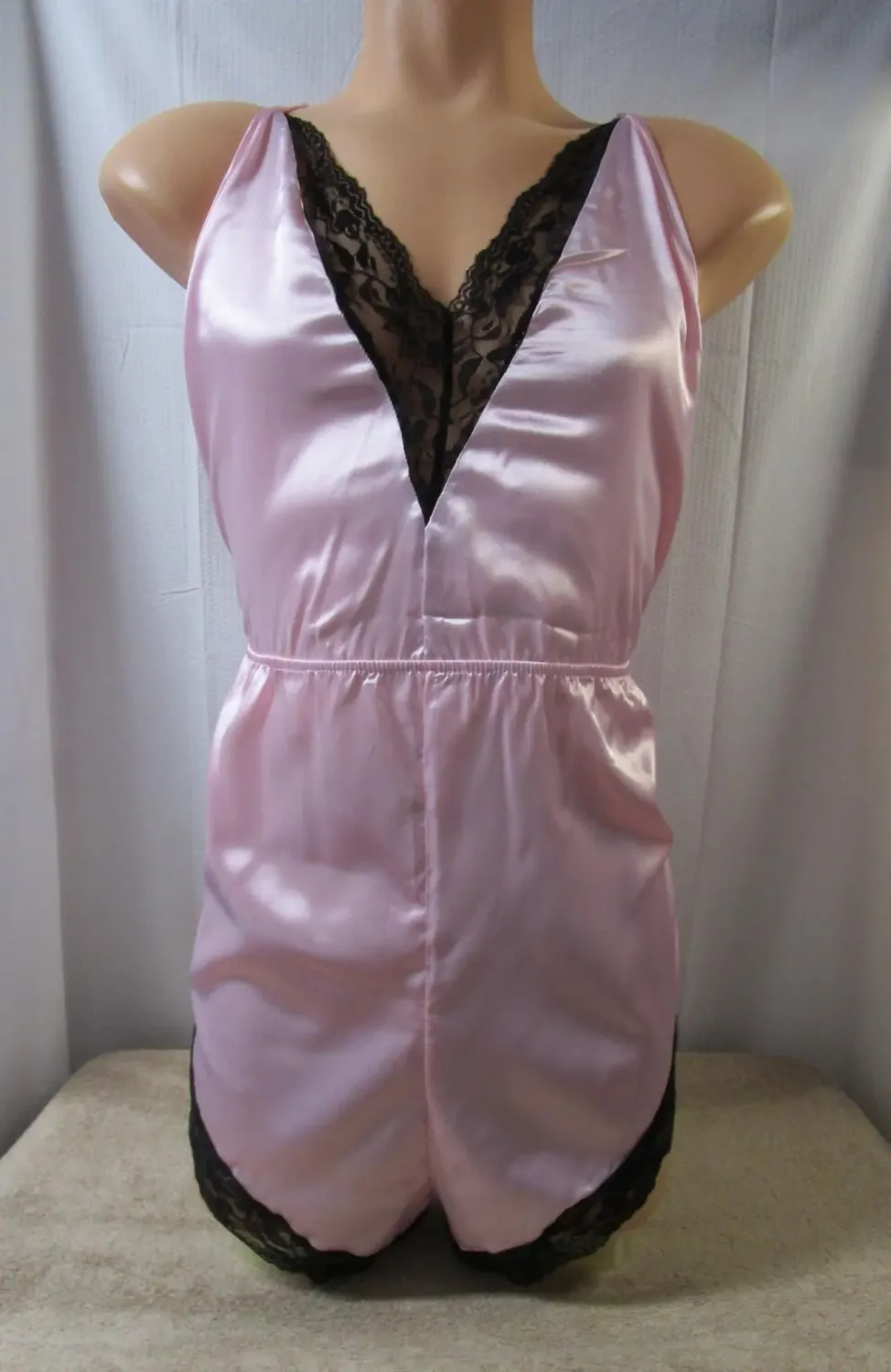 Satin Man Teddy, Lingerie for Men, Full Rear, Lace Trim, Elastic Legs. Adjustable straps. - Size M