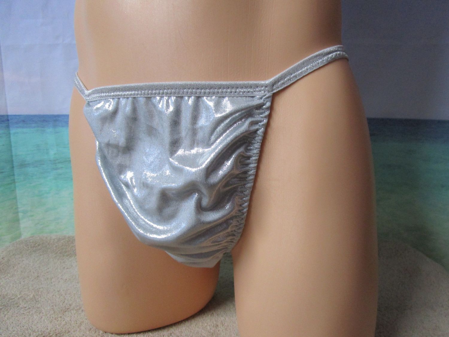 Sz 40-43&quot; Silver Metallic Dot Spandex Prints, Medium Front, Classic Rear, String Bikini