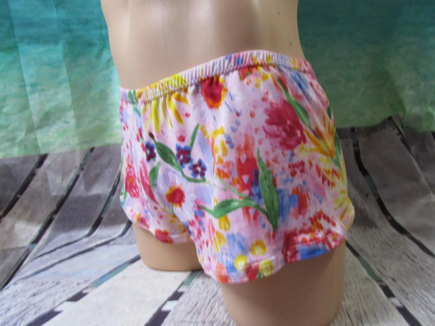 Brushed Knit Prints Boy Cut Shorts, 8&quot; Sides, Medium Man Front, Flat Hem Legs