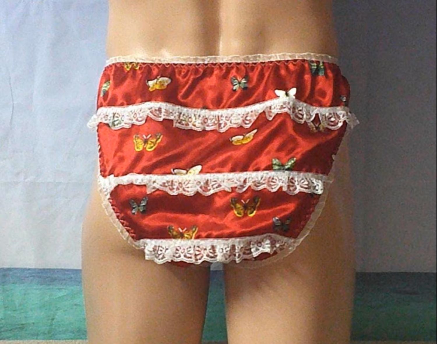 Satin Prints French Cut High Leg, Medium Man Front, 1&quot; Spaced Lace Butt, Ruffle Trim, Bow