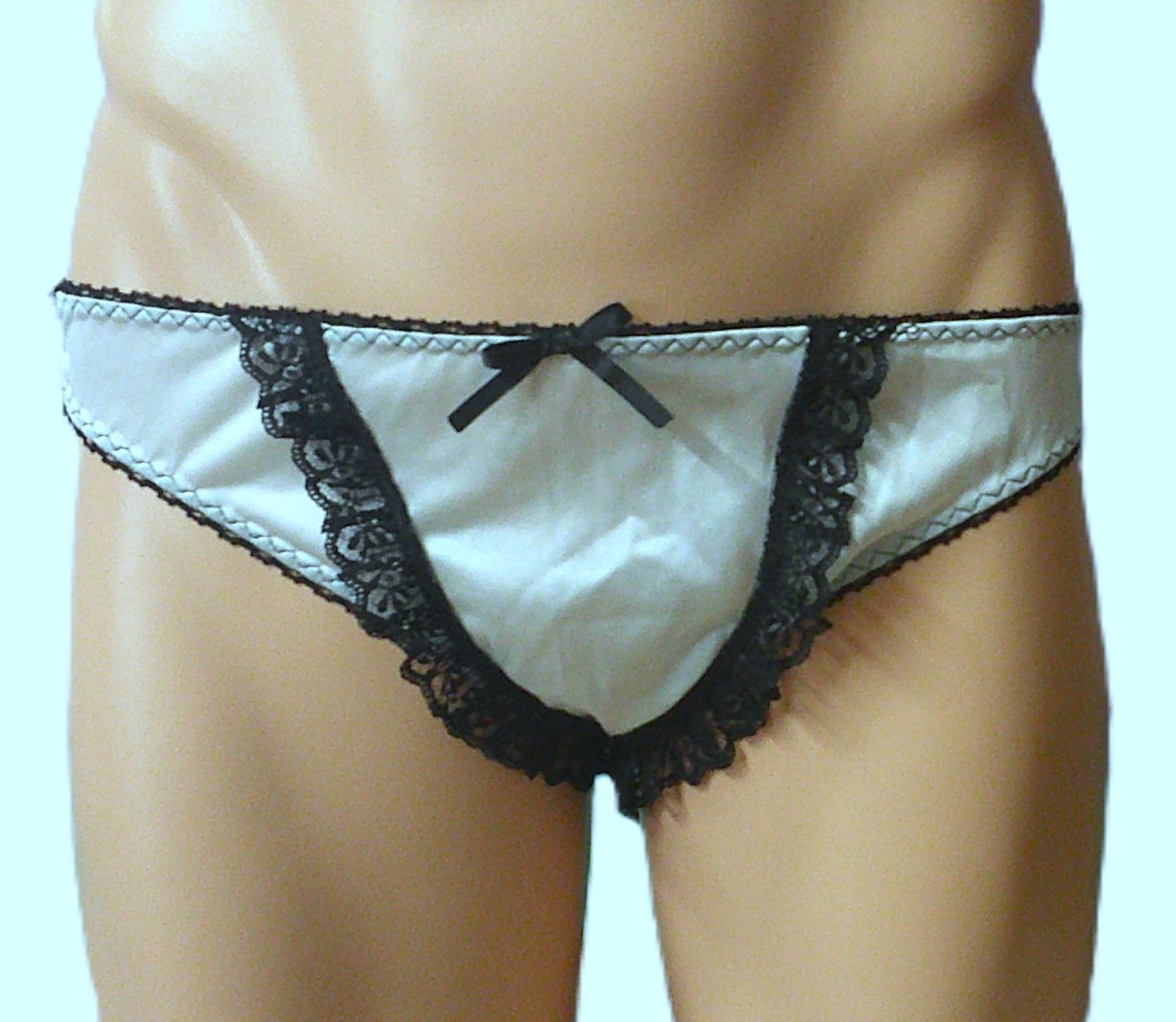Nylon Tricot Bikini Panty, Lace Trim-Medium Man Front, Picot Trim, Bow