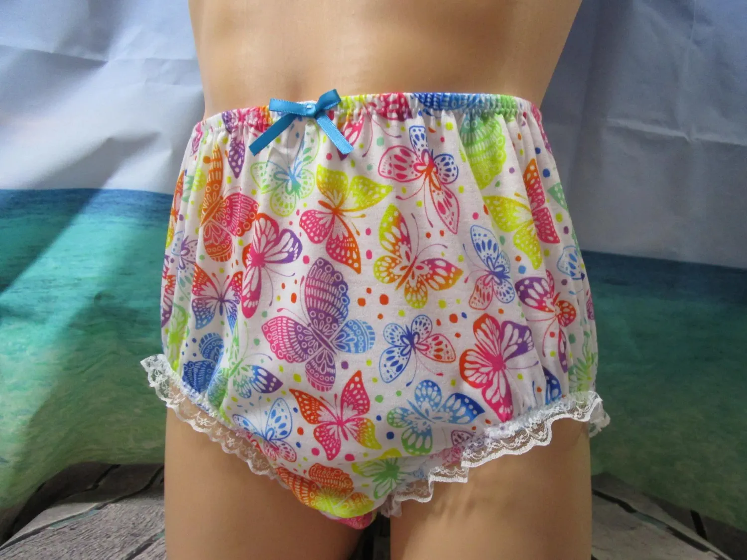 Cotton Knit Prints High Waist Brief, 8&quot; Sides, Medium Man Front, Soft Lace Legs, Bow