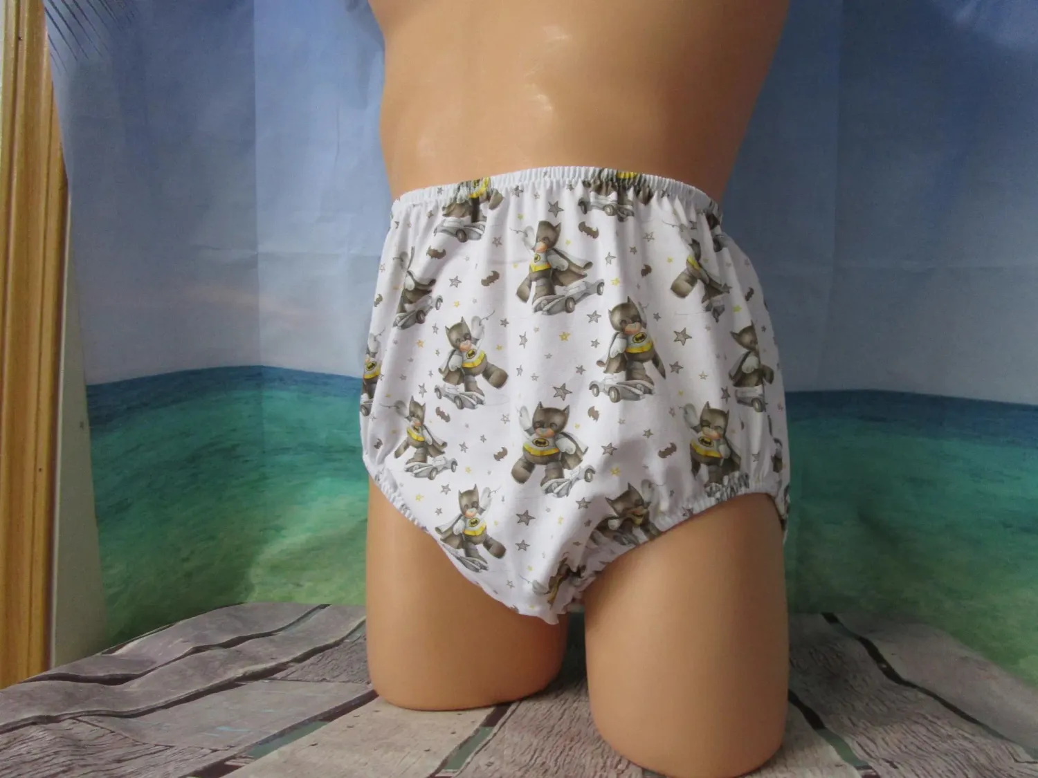 Cotton Knit Prints High Waist Brief, 8&quot; Sides, Medium Man Front, Bow
