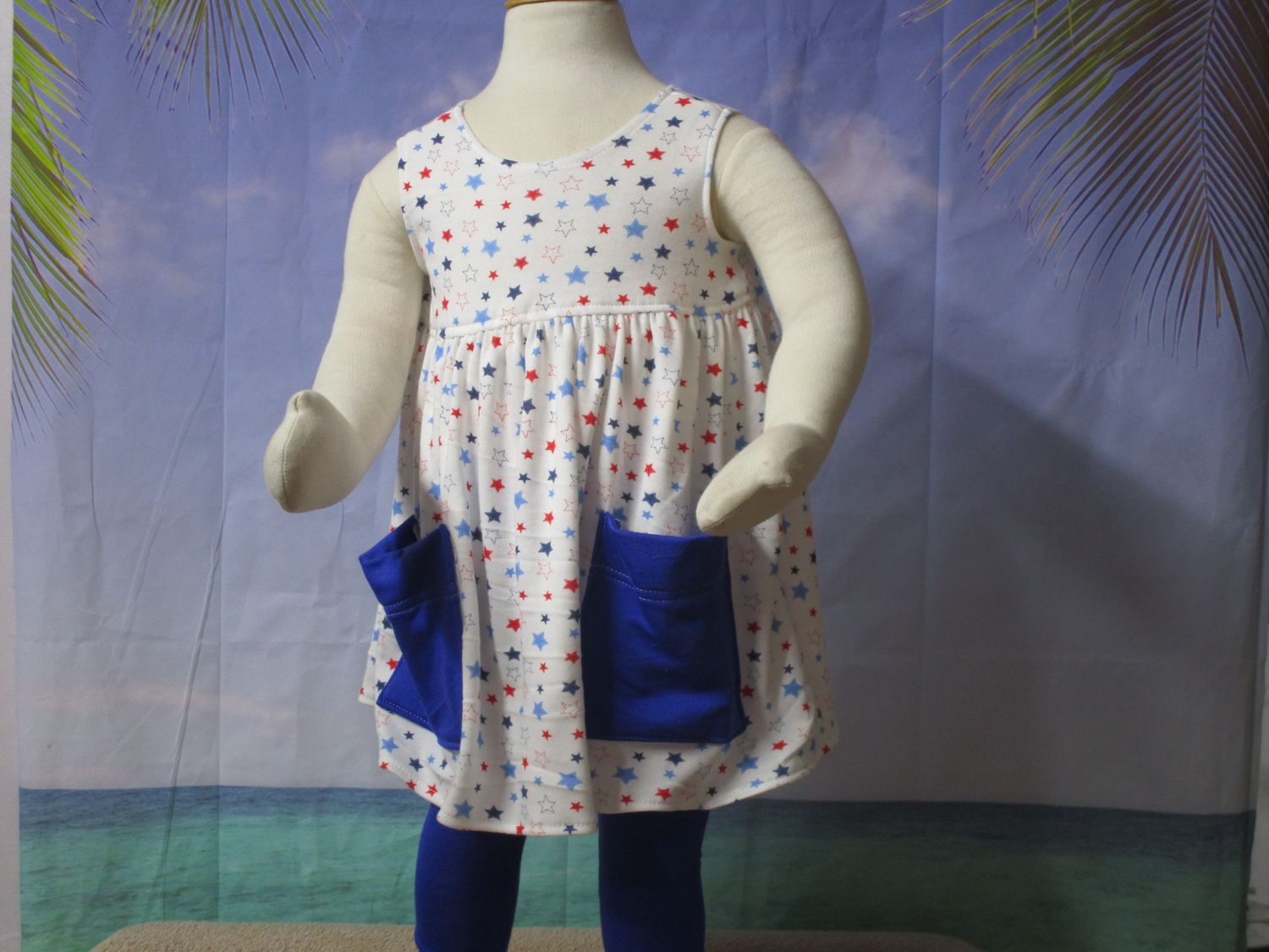 Stars Cotton Knit Print Jumper Dress &amp; Blue Leggings. Fits Size 3T