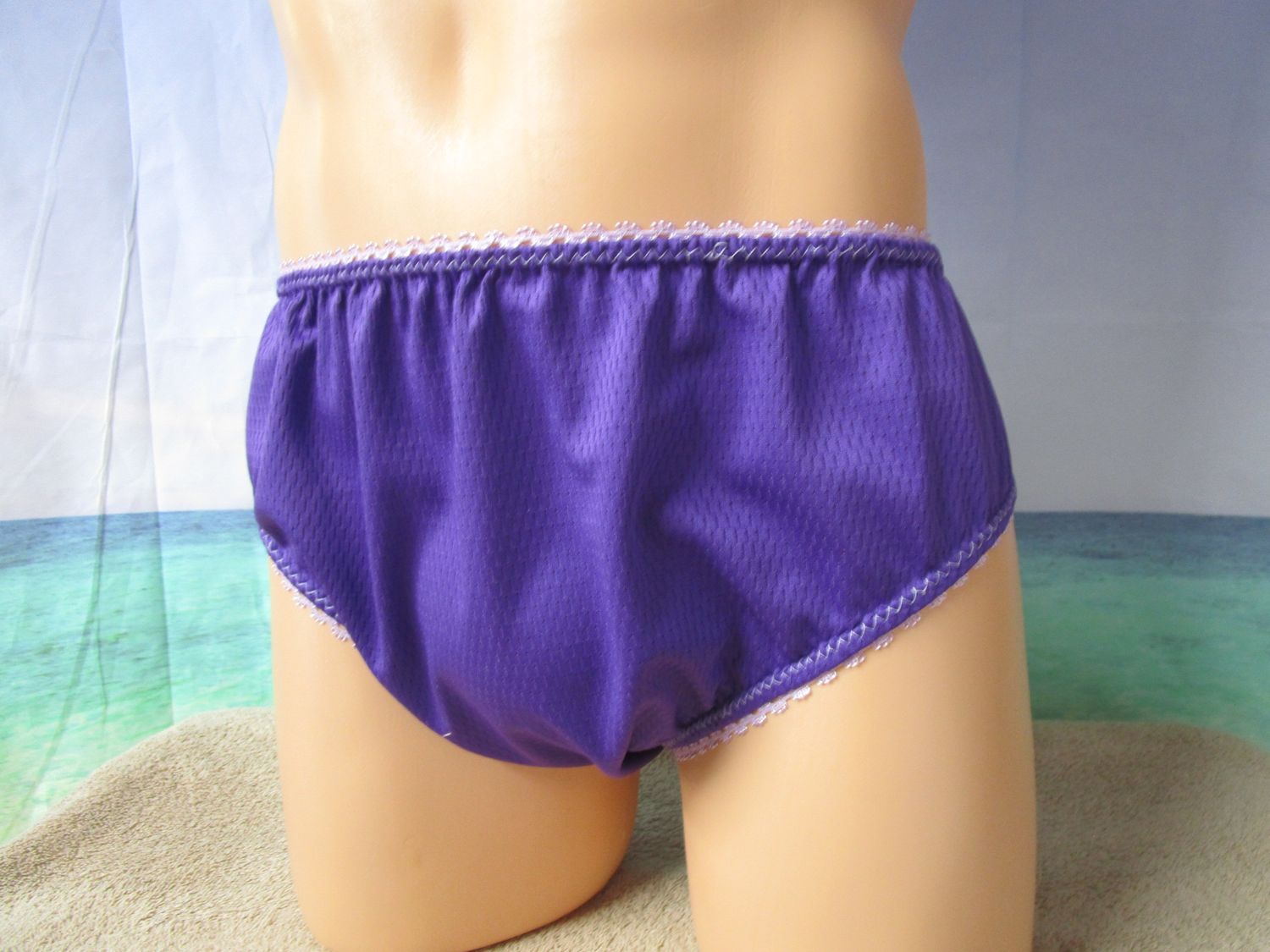 Coolmax-Dimple Mesh Hipsters, Medium Man Front