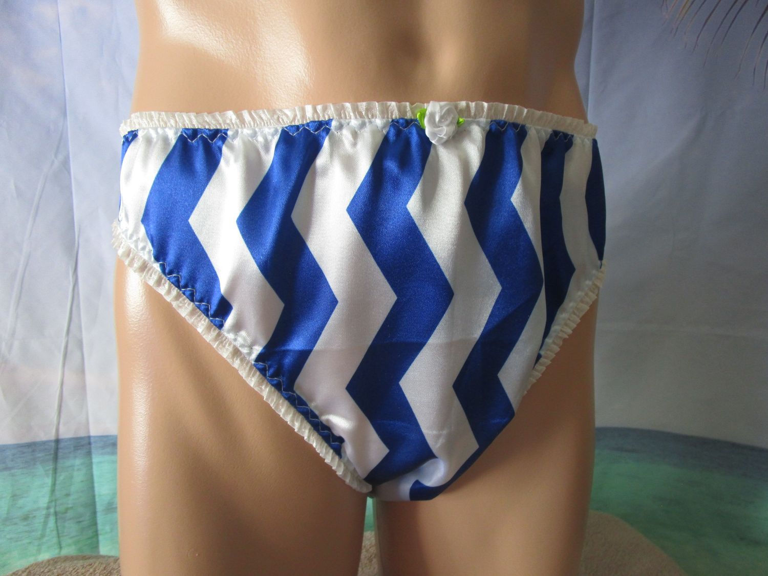 Satin Prints French Cut High Leg, Medium Man Front, Ruffle Trim, 1&quot; Rose