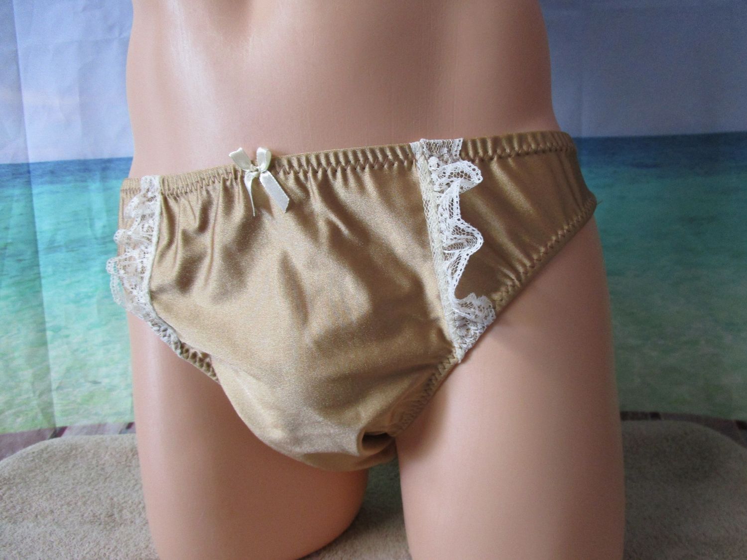 Nylon Spandex Bikini, Medium Man Front, Lace Front &amp; Butt