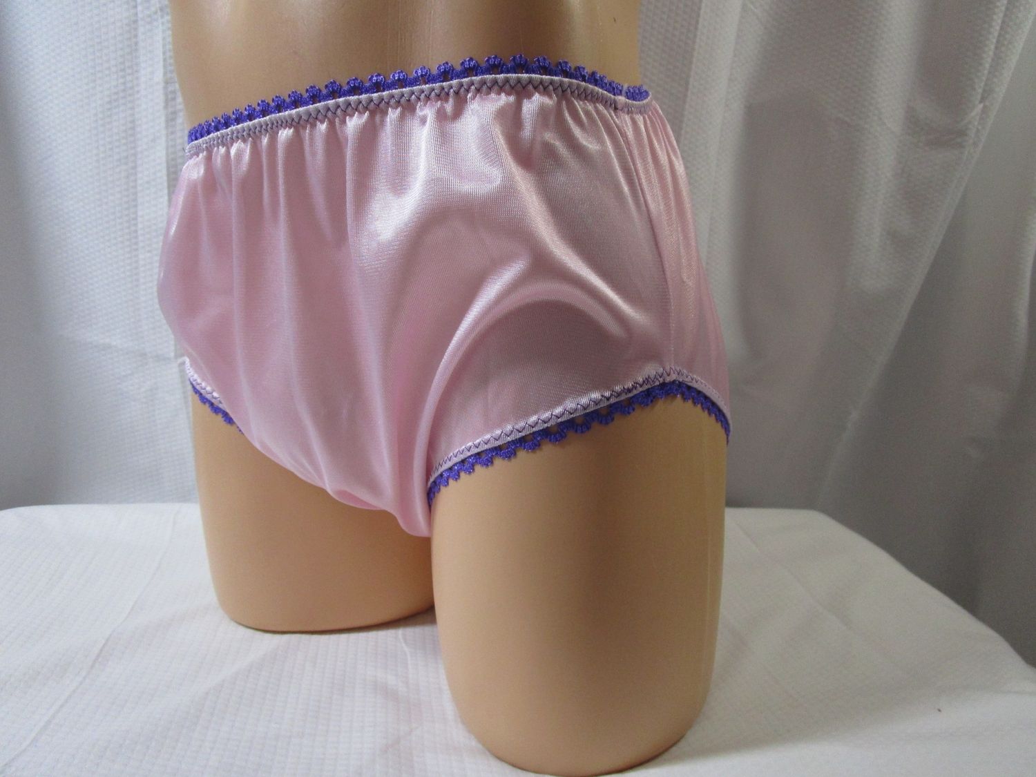 Brushed Knit Classic Rear Brief, 5&quot; Sides, Medium Man Front, Picot Trim