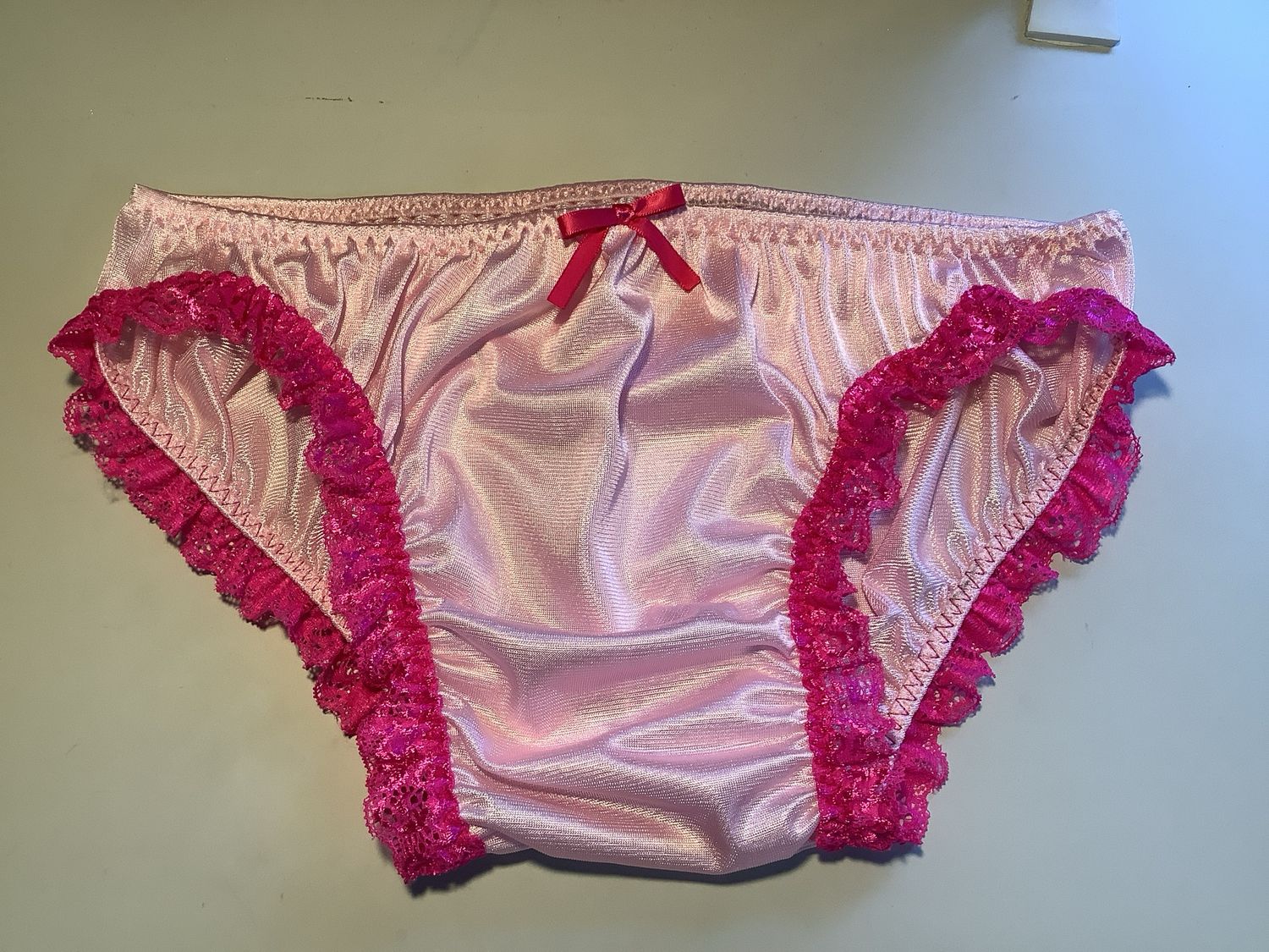 Nylon Tricot Bikini Panty, Medium Man Front, Lace Legs, Bow