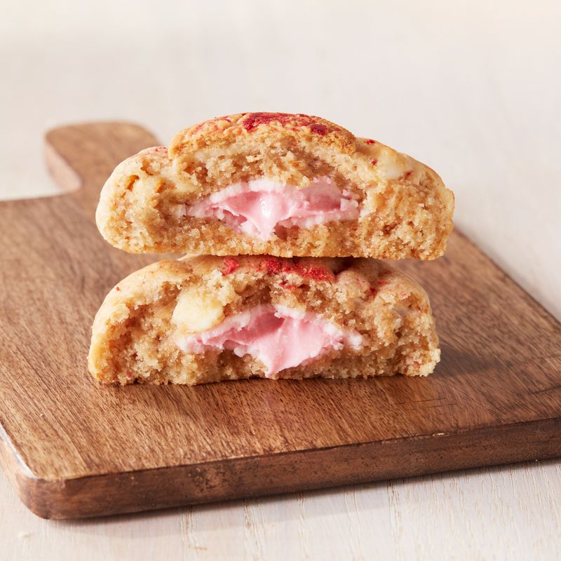 STRAWBERRY BLONDE COOKIE