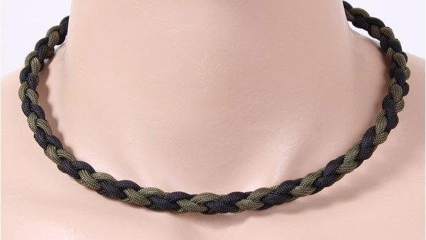ROTHCO PARACORD NECKLACE 22 INCH OLIVE/BLACK 92110