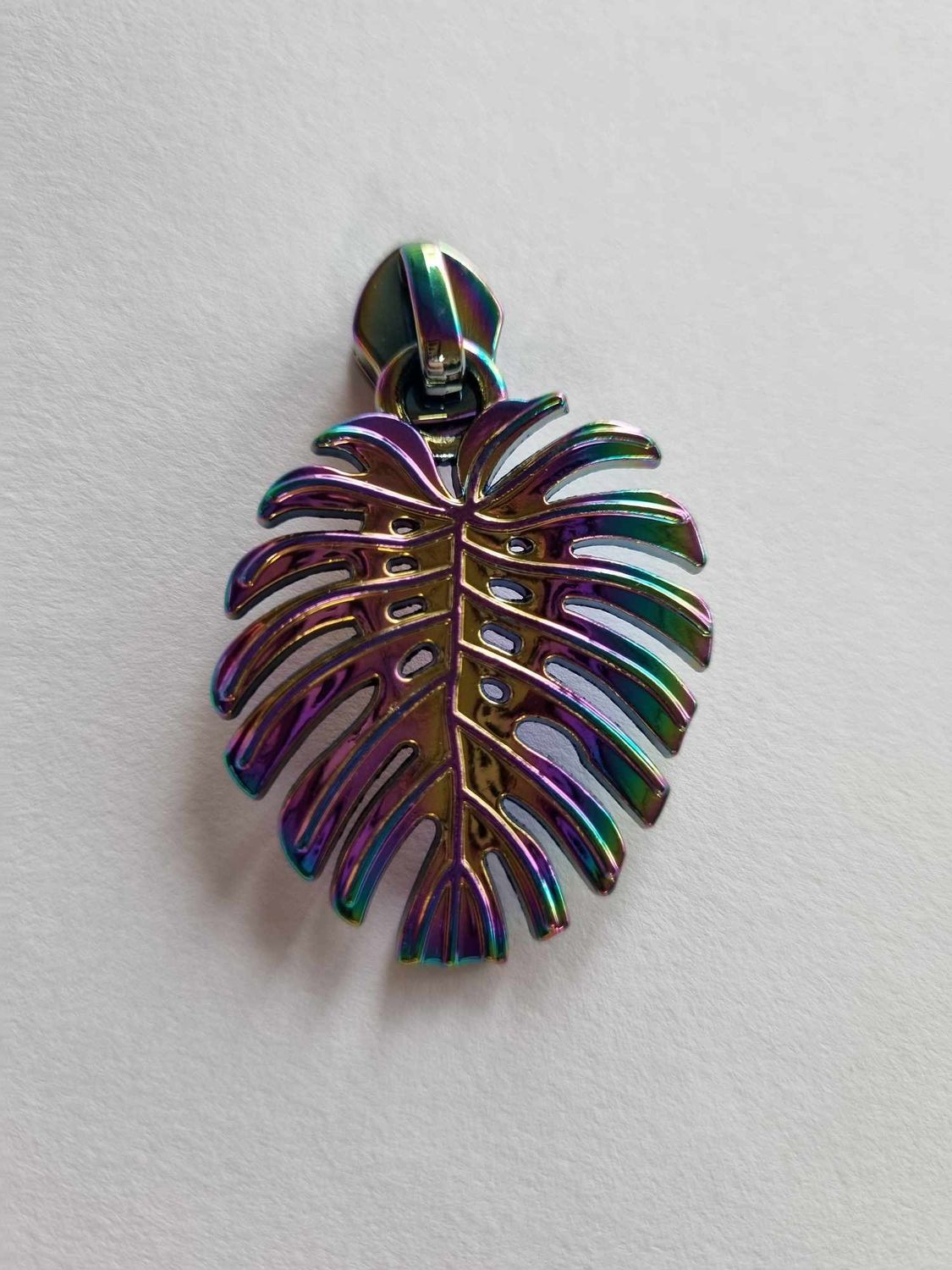 Monstera ZP, Monstera Large Collection: Iridescent