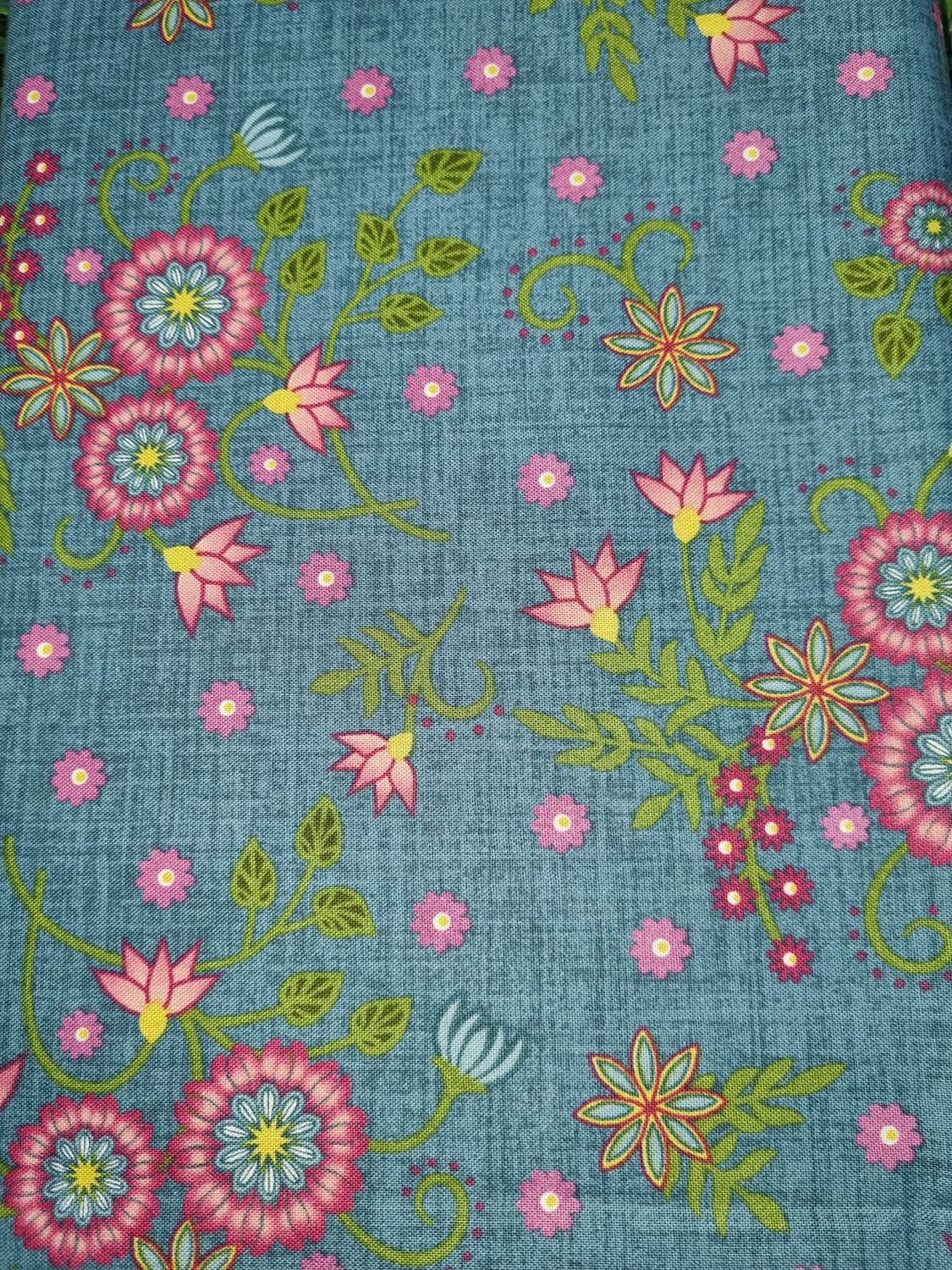 Flower &amp; Vine - 1/2 Metre pieces