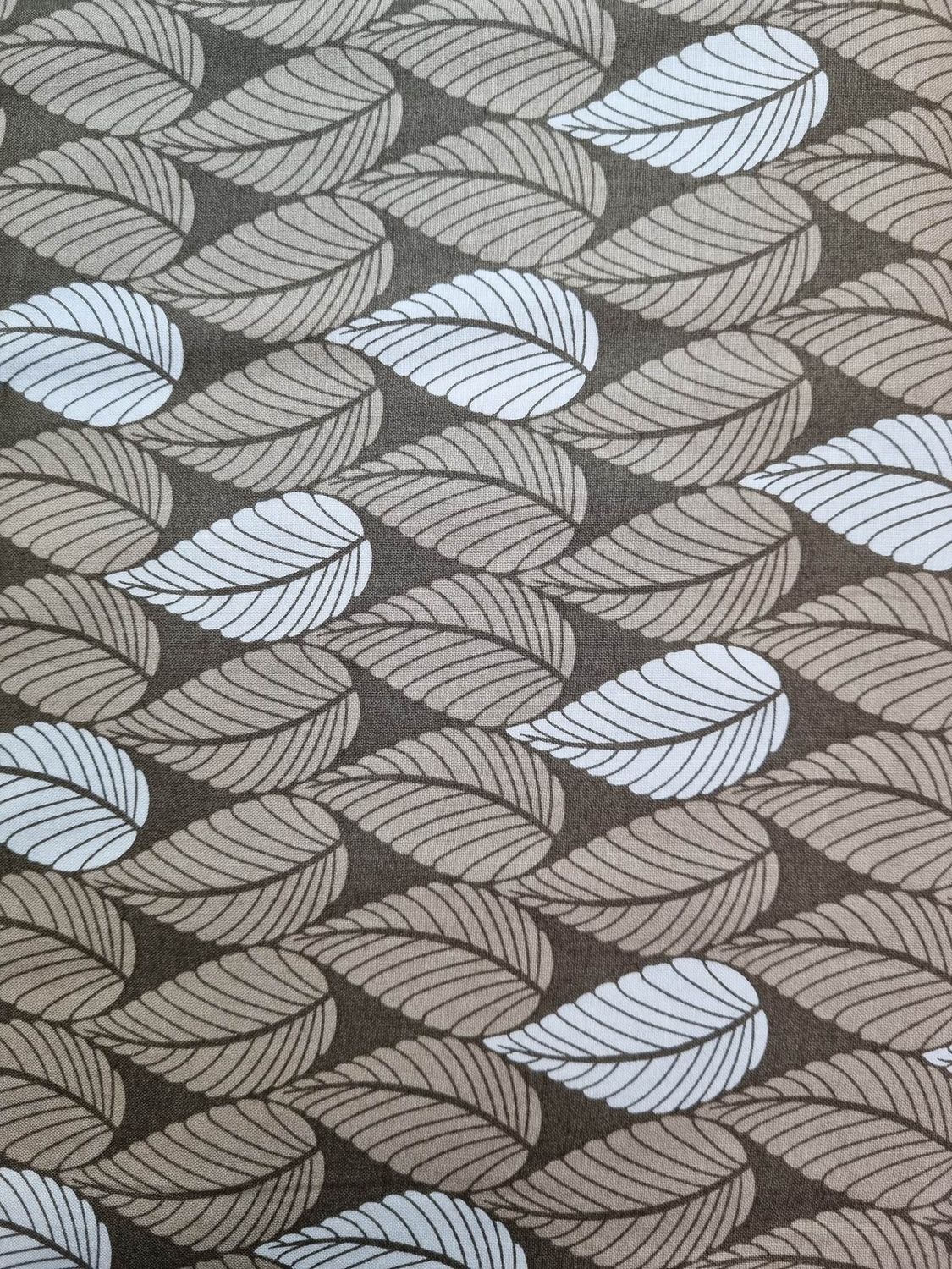 Elcott Park, Elcott Park: Leaves