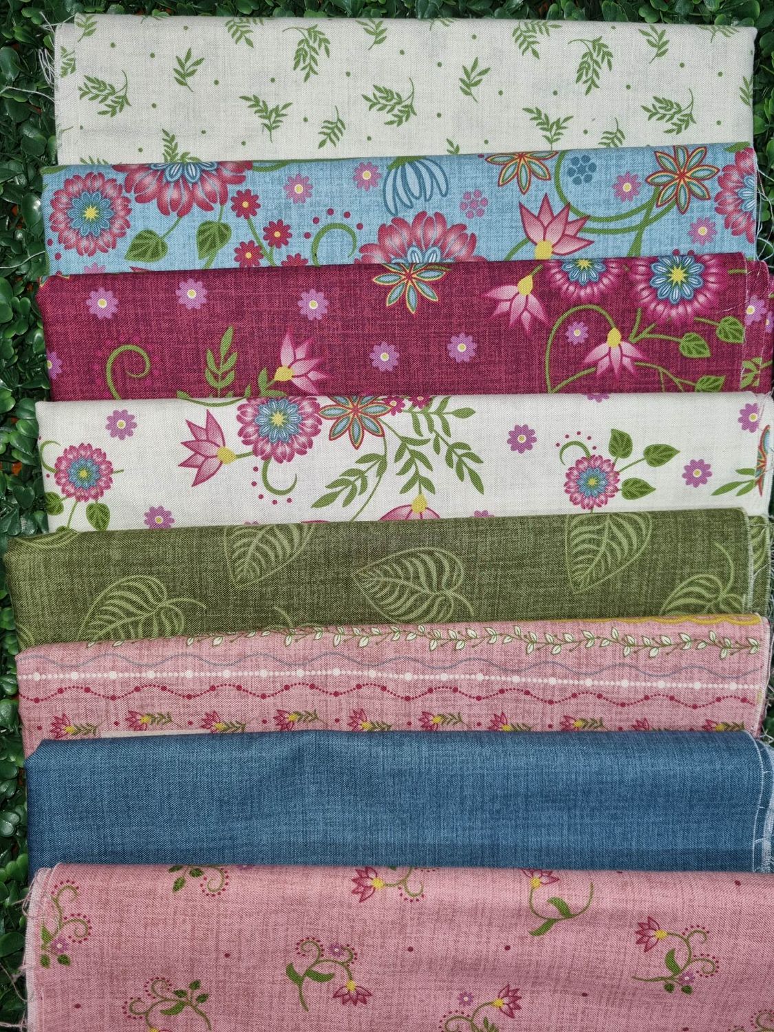 Flower and Vine - 1 Metre