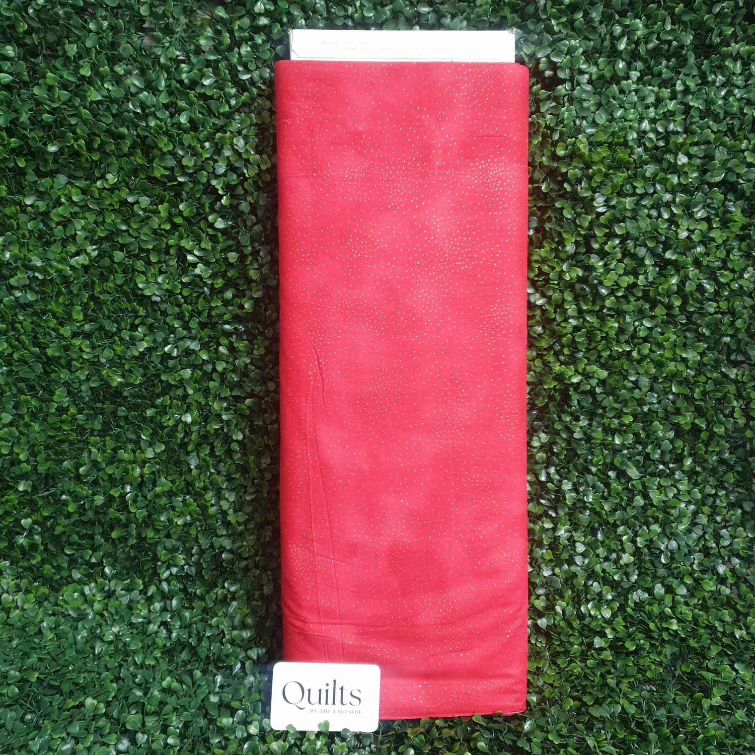 LB Basic Dot -Red w Gold Dot