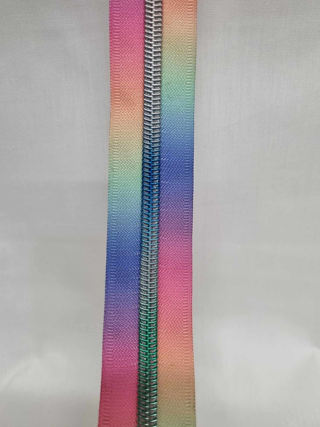 Pastel Multi/Iridescent 3M