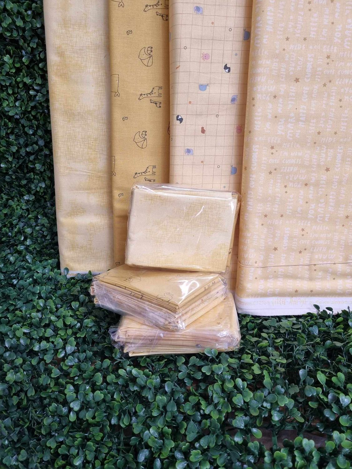 Riley Blake - Little Things - 4 P -Fat 1/4 Packs -Mustard