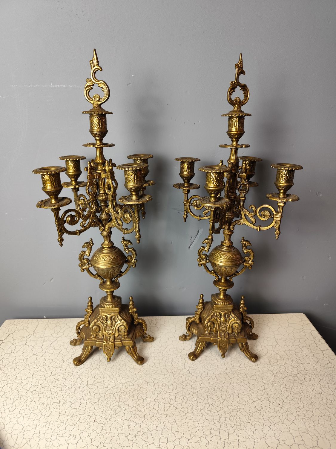 Žvakidės (viena parduota)