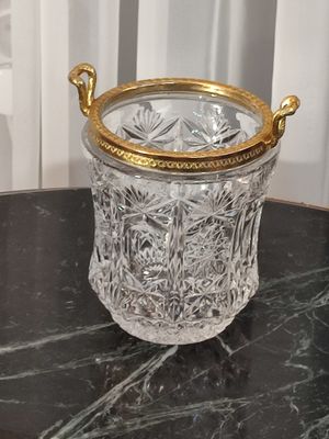 Krištolinė vazelė