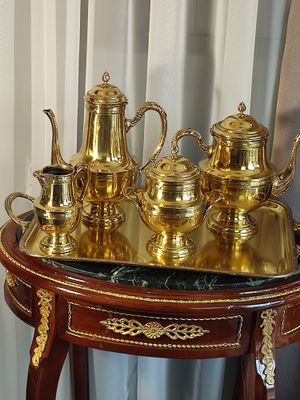 Žalvarinis kavos ir arbatos servizas