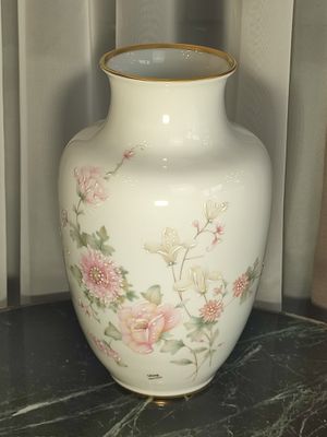 &quot;Limoges&quot; porceliano vaza