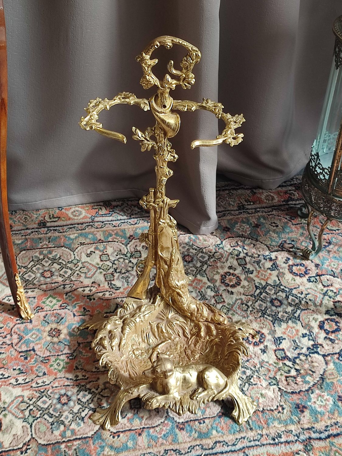 Žalvarinė skėtinė